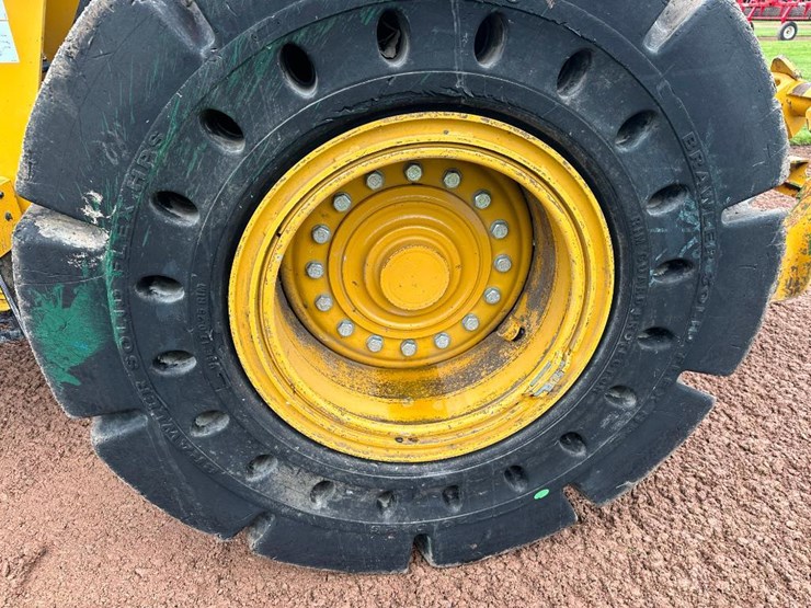 2019-caterpillar-938m-image-11