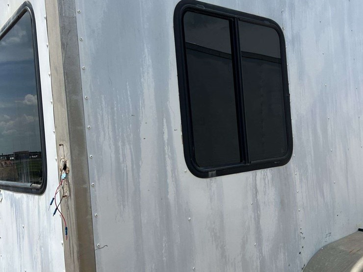 2014-arising-80"-x-16'-t/a-enclosed-trailer-image-14