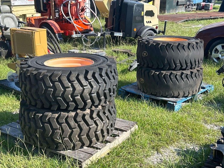 15-19.5-nhs-tires-image-1