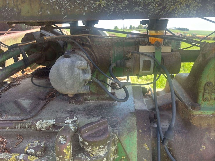 john-deere-70-image-26