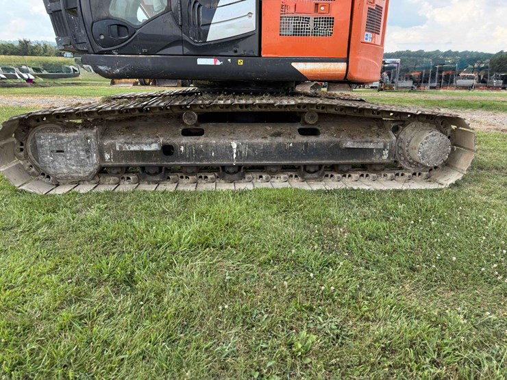 2017-hitachi-zx245us-lc-6-image-10