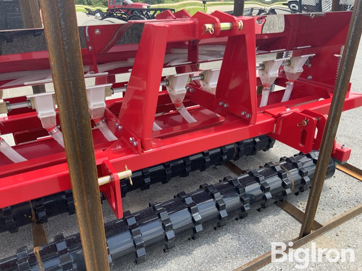 2025-agt-stsd10-3-pt/skid-steer-no-till-drill-image-9