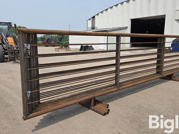24'-free-standing-panels-(bid-per-unit)-image-5