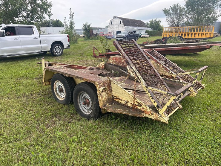 trailer-with-ramps-image-3