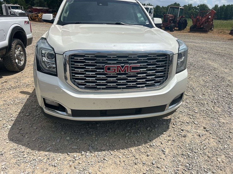 2015-gmc-yukon-xl-image-44