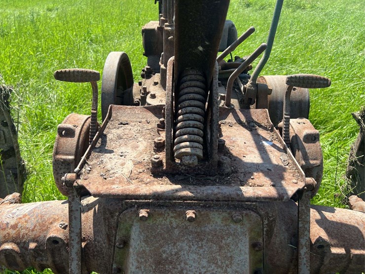 john-deere-model-b-image-37