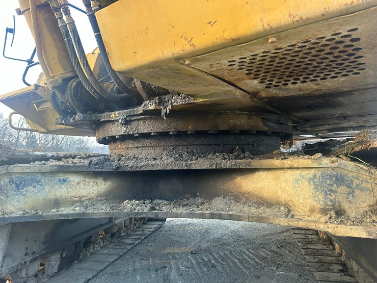 2005-deere-450-lc-image-18
