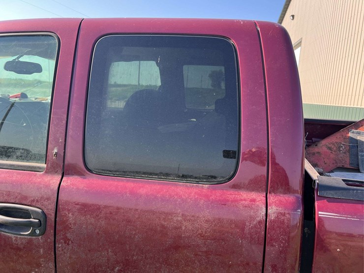 extended-cab-chevy-image-50