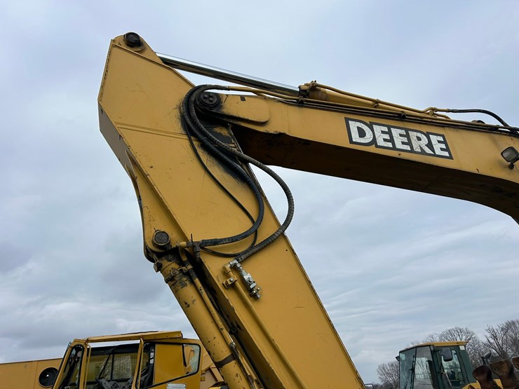 2000-deere-330-lc-image-13