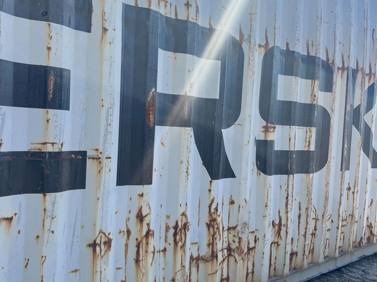40’-shipping-container-image-21