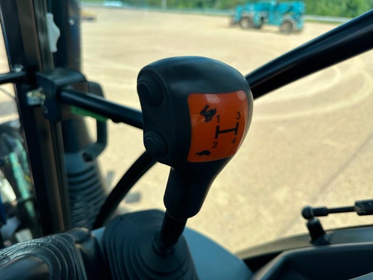2016-new-holland-t4.120-image-69