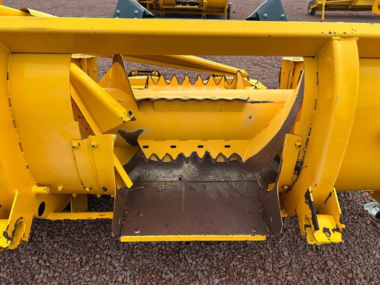 2014-new-holland-fp230-image-20