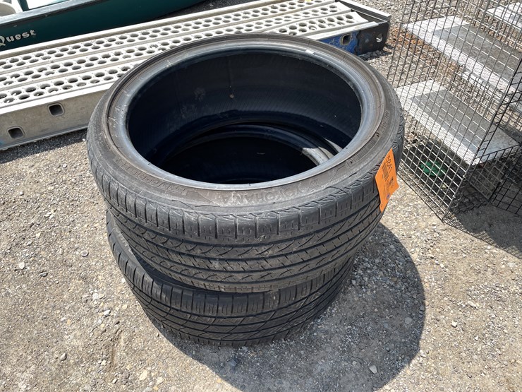 #6356-•-(2)-225/40r18-tires-image-1