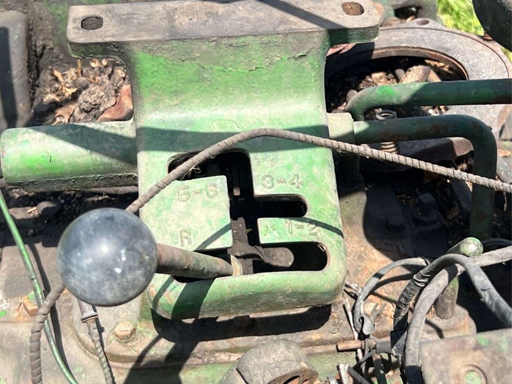john-deere-70-image-35