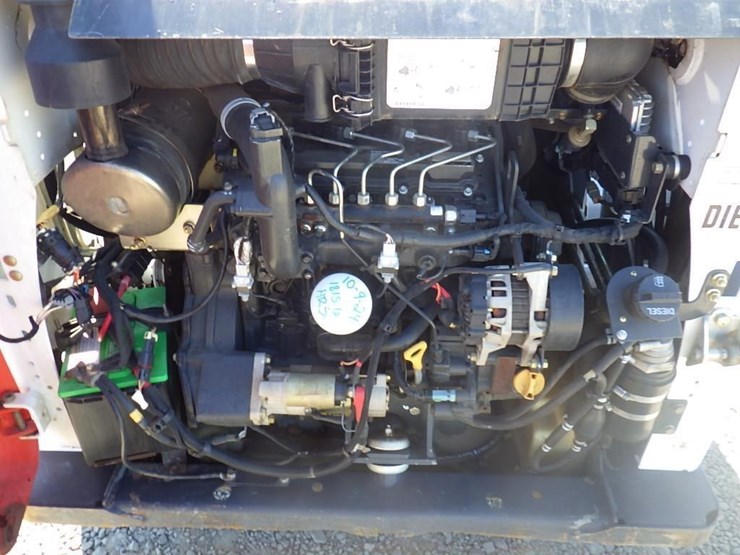 2015-bobcat-s530-image-14