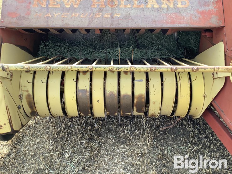 new-holland-1280-small-square-baler-image-11