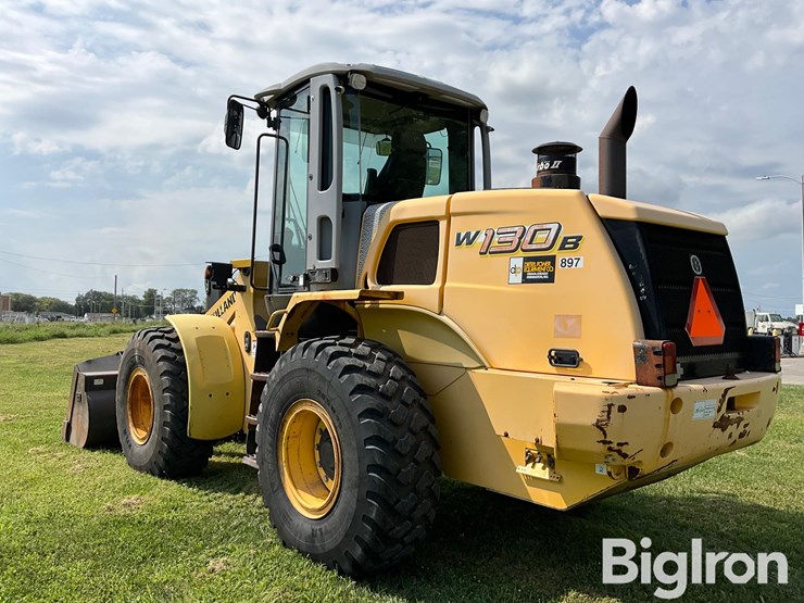 2010-new-holland-w130b-image-7