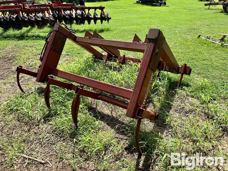 large-square-bale-stacker-image-5