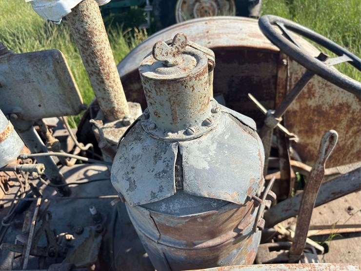 mccormick-deering-titan-10-20-image-76