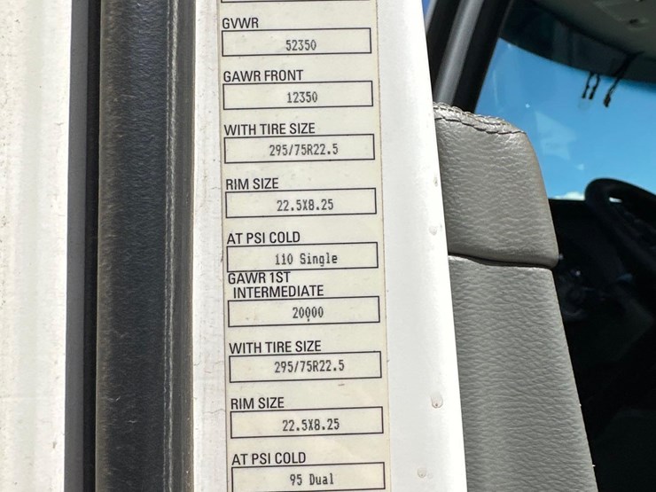 2020-kenworth-t880-image-18