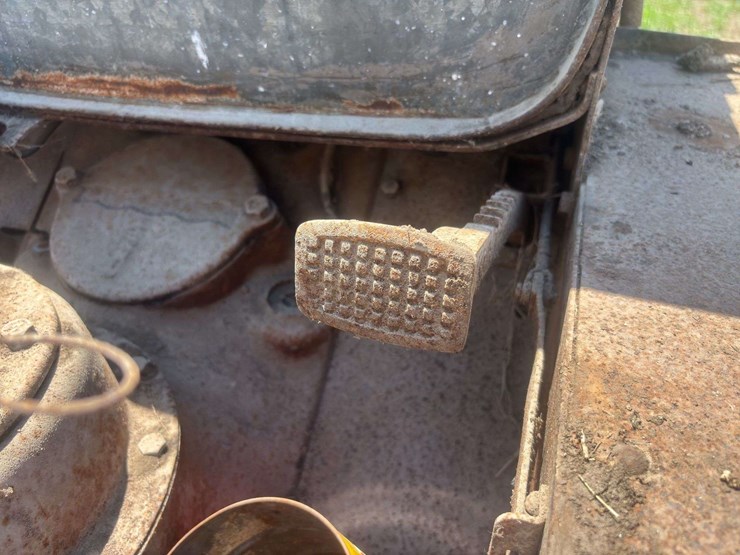 caterpillar-twenty-crawler-image-50