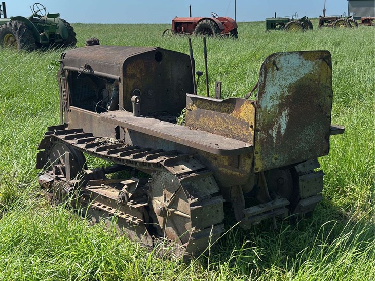 caterpillar-ten-crawler-image-3