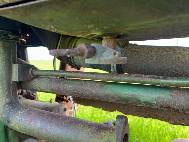 john-deere-model-b-image-57