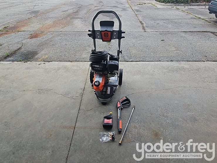 unused-husqvarna-3200-psi-pressure-washer-image-1