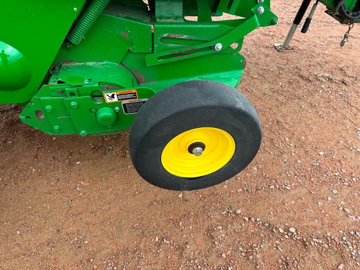 2023-john-deere-450m-image-10