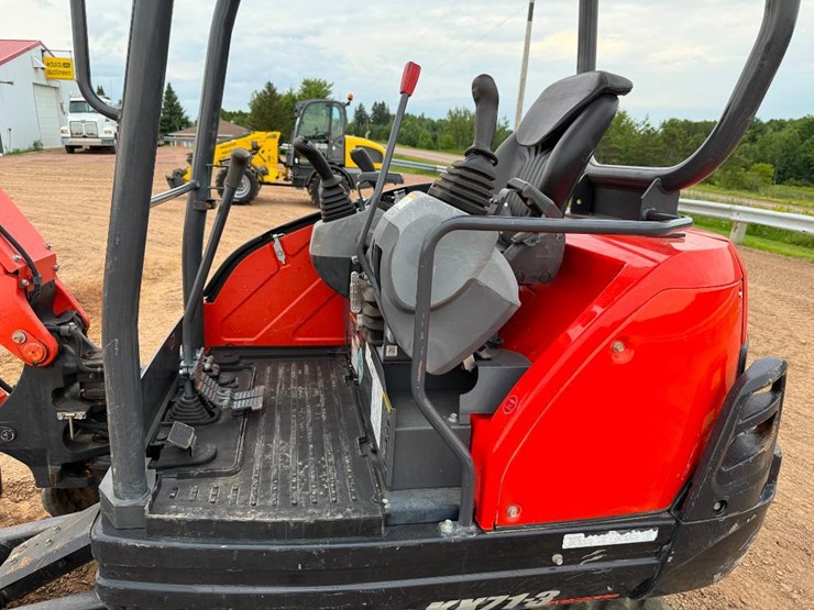 2021-kubota-kx71-3-image-47