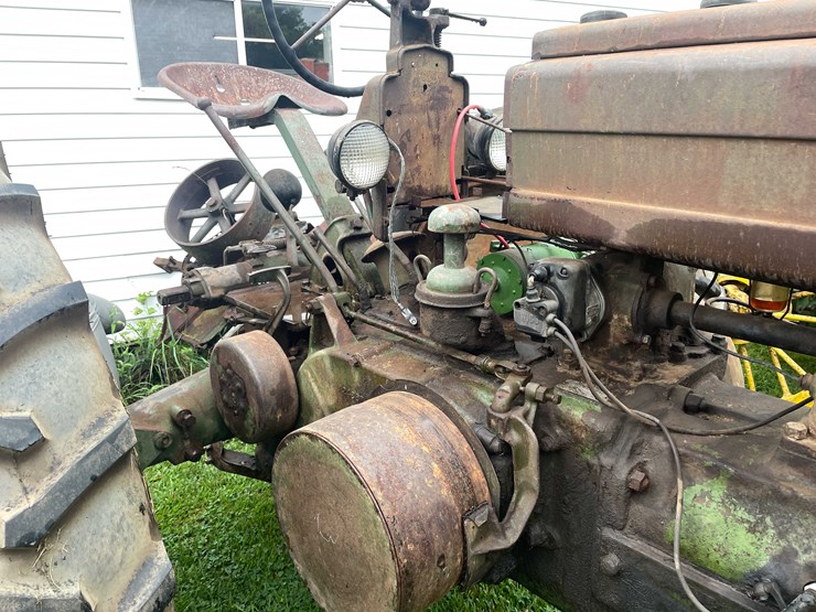 #6672-•-1942-john-deere-tractor-image-10