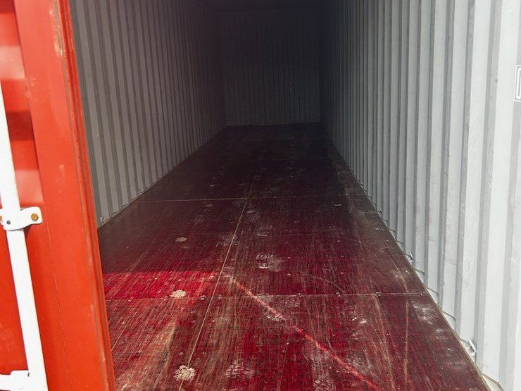 #1055-•-40'-containers-image-5