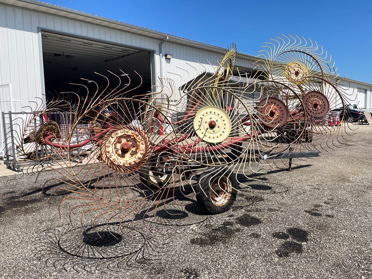 #6249-•-agc-wheel-rake-image-4