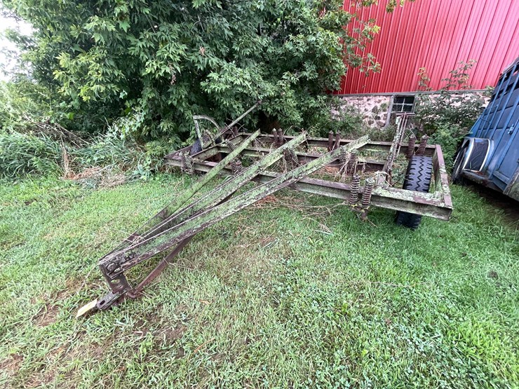 #7451-•-pull-behind-field-cultivator-image-2