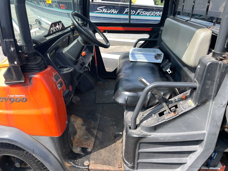 2008-kubota-rtv900-image-16