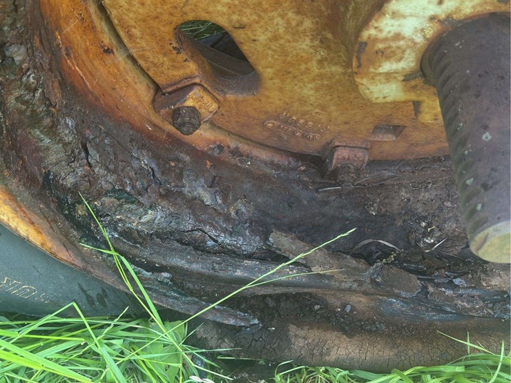 john-deere-70-image-30