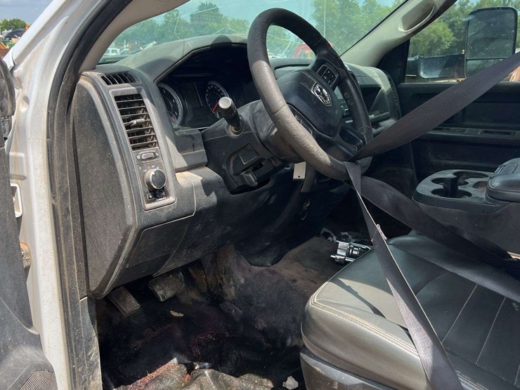 2018-dodge-ram-4500-image-22