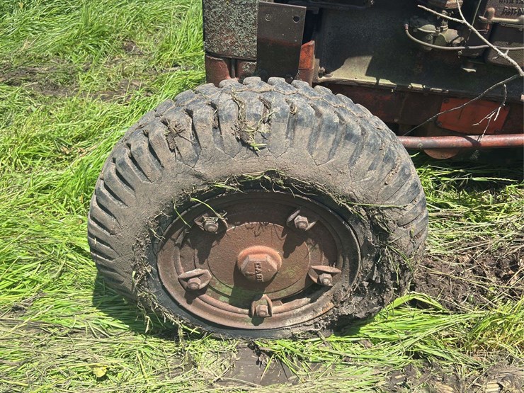 ji-case-tractor-image-28