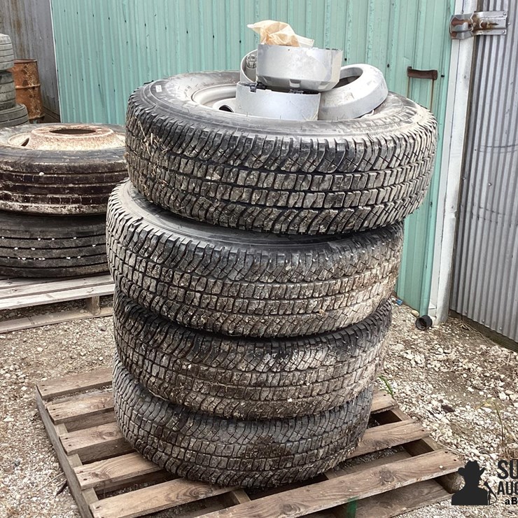 245/75R17 Tires & Rims