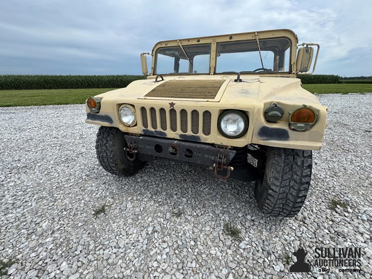 2009-am-general-m-1097r1-4x4-humvee-image-9