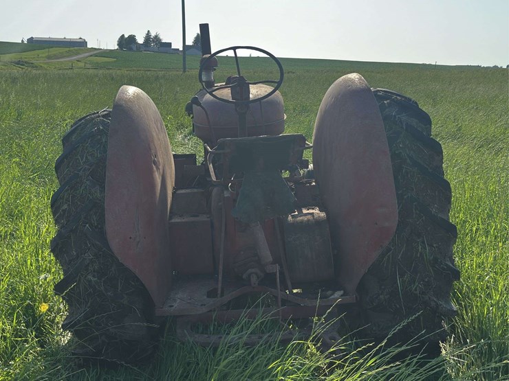 mccormick-deering-w-9-gas-image-4