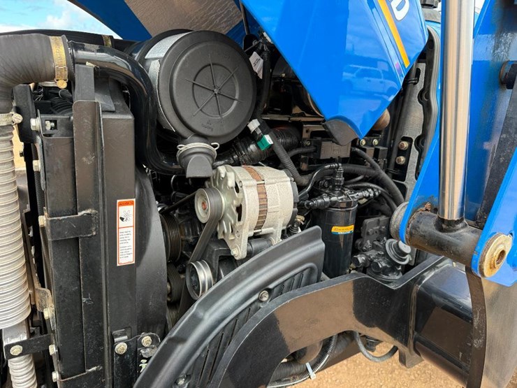 2019-new-holland-workmaster-70-image-30