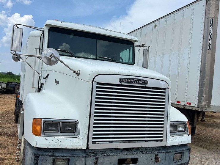 1996-freightliner-t/a-sleeper-semi-truck-*inop-image-6