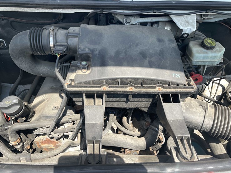 2011-freightliner-sprinter-3500-image-13