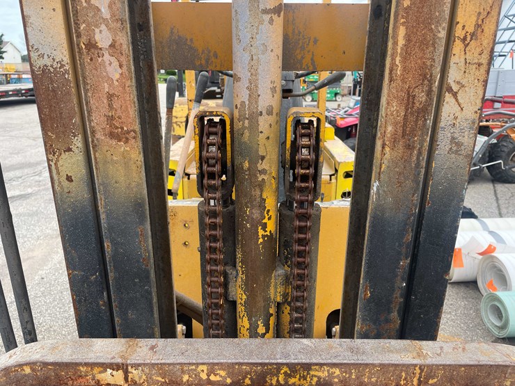 #1367-•-allis-chalmers-pneumatic-3000-lb.-capacity-forklift-(o3)-image-21