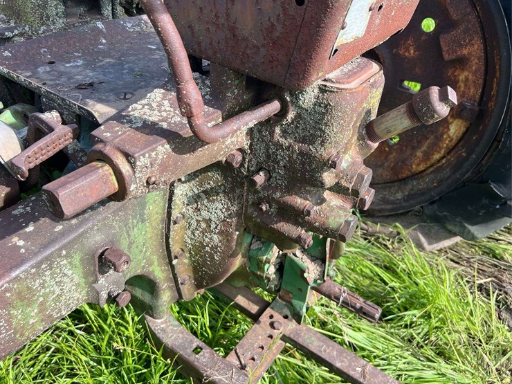 john-deere-model-b-image-46