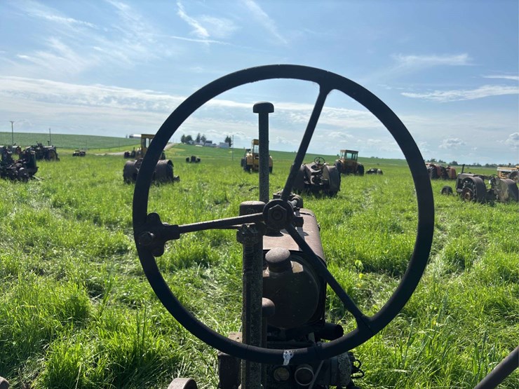john-deere-model-b-image-33