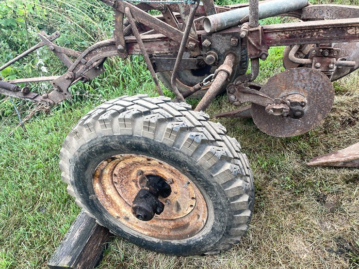 #7460-•-unknown-brand-2-bottom-plow-image-10