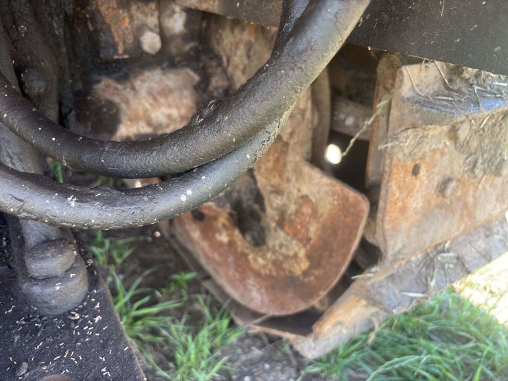 caterpillar-twenty-crawler-image-67