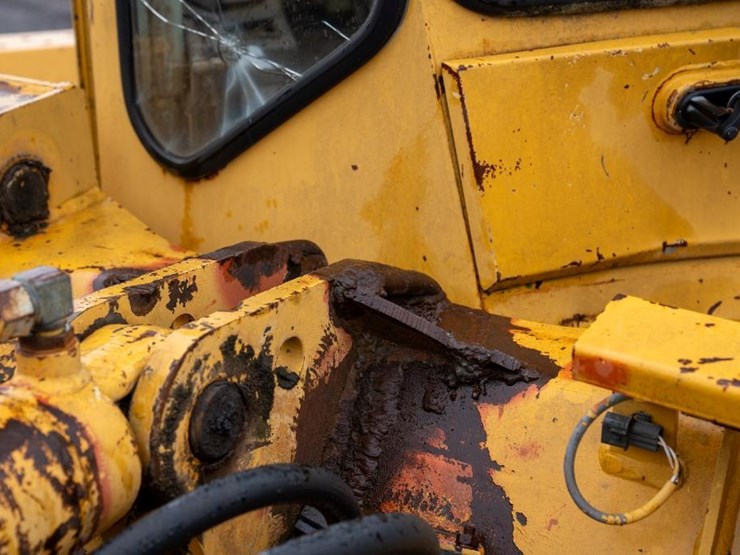 1996-deere-344g-image-18